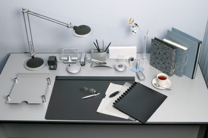 6 Ways To Be Neat Tidy And Organised At Work