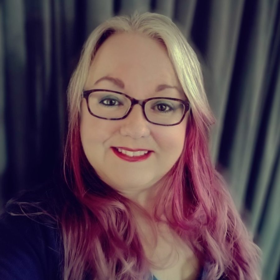 Profile picture of Suzy Molloy